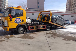 新建救援拖车费用怎么算